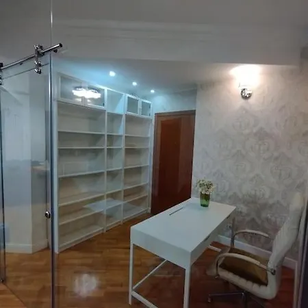 Prime 2bdr At Arc De Triumph Apartment *