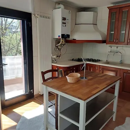 Apartment Prime 2bdr At Arc De Triumph Bucharest