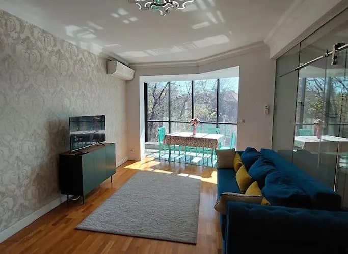 Prime 2bdr At Arc De Triumph شقة *