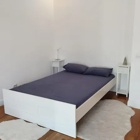 Prime 2bdr At Arc De Triumph