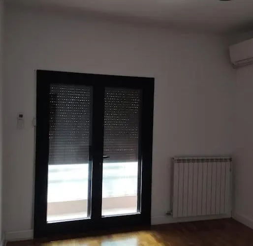 Prime 2bdr At Arc De Triumph アパート *